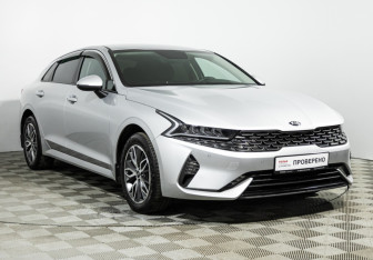 Подержанный автомобиль Kia K5 2021 года (3 фото)