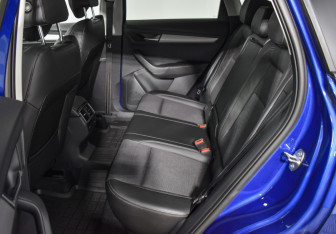 Подержанный автомобиль Skoda Karoq 2021 года (11 фото)