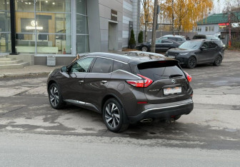 Подержанный автомобиль Nissan Murano Suv 2020 года (6 фото)