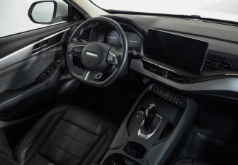 Подержанный автомобиль Haval F7x 2022 года (8 фото)