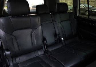 Подержанный автомобиль Lexus LX 2016 года (29 фото)