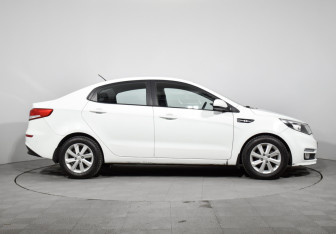 Подержанный автомобиль Kia Rio Sedan 2016 года (4 фото)