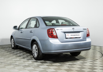 Подержанный автомобиль Daewoo Gentra Sedan 2014 года (7 фото)