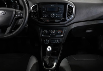 Подержанный автомобиль LADA (ВАЗ) XRAY 2019 года (12 фото)