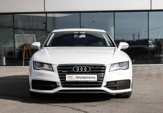 Подержанный автомобиль Audi A7 2012 года (5 фото)