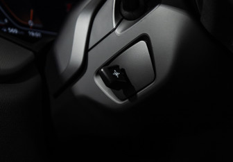 Подержанный автомобиль BMW X6 2021 года (24 фото)