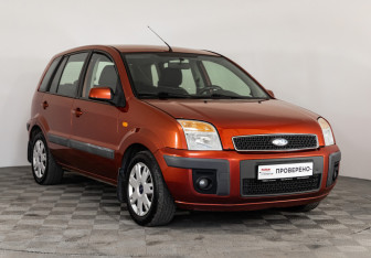 Подержанный автомобиль Ford Fusion 2007 года (3 фото)