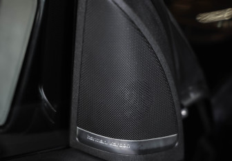 Подержанный автомобиль Mercedes-Benz GLE 2015 года (25 фото)