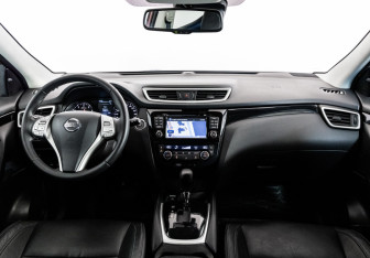 Подержанный автомобиль Nissan Qashqai 2014 года (10 фото)