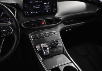 Подержанный автомобиль Hyundai Santa Fe 2021 года (22 фото)