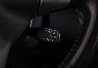 Подержанный автомобиль Toyota RAV4 2008 года (14 фото)