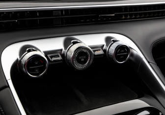 Подержанный автомобиль Exeed RX 2025 года (21 фото)