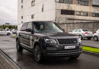 Подержанный автомобиль Land Rover Range Rover 2019 года (5 фото)