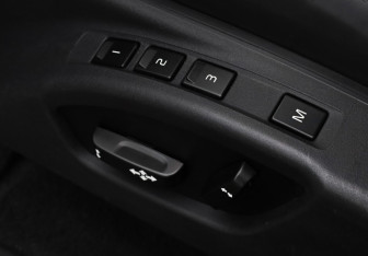 Подержанный автомобиль Volvo XC60 2014 года (26 фото)