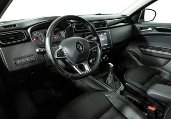 Подержанный автомобиль Renault Arkana 2019 года (11 фото)