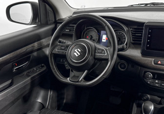 Подержанный автомобиль Suzuki Ertiga 2022 года (16 фото)