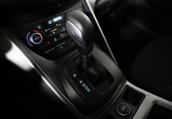 Подержанный автомобиль Ford Kuga 2017 года (14 фото)