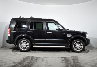Подержанный автомобиль Land Rover Discovery 2012 года (4 фото)