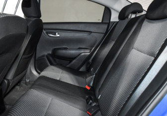Подержанный автомобиль Kia Rio Sedan 2017 года (12 фото)
