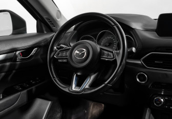 Подержанный автомобиль Mazda CX-5 2018 года (14 фото)