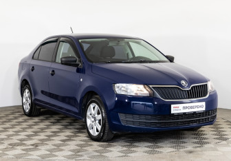 Подержанный автомобиль Skoda Rapid Liftback 2015 года (3 фото)
