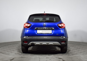 Подержанный автомобиль Renault Kaptur 2021 года (6 фото)
