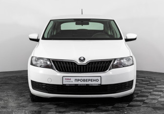 Подержанный автомобиль Skoda Rapid Liftback 2017 года (2 фото)