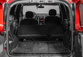 Подержанный автомобиль LADA (ВАЗ) Largus Wagon 2019 года (25 фото)