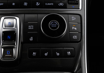 Подержанный автомобиль Hyundai Santa Fe 2022 года (23 фото)