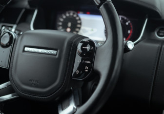 Подержанный автомобиль Land Rover Range Rover 2021 года (23 фото)