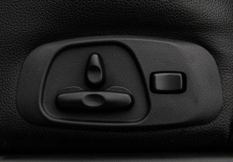 Подержанный автомобиль Mitsubishi Pajero 2017 года (22 фото)