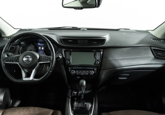 Подержанный автомобиль Nissan Qashqai 2021 года (13 фото)