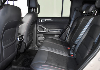 Подержанный автомобиль Jetour T2 2024 года (7 фото)