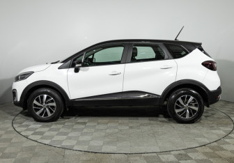 Подержанный автомобиль Renault Kaptur 2021 года (8 фото)