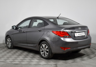 Подержанный автомобиль Hyundai Solaris Sedan 2014 года (7 фото)