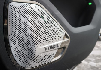 Подержанный автомобиль Zeekr 001 2023 года (28 фото)