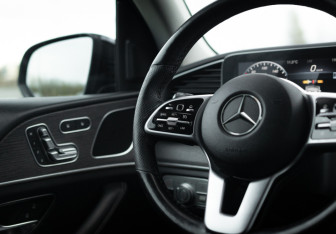 Подержанный автомобиль Mercedes-Benz GLE 2019 года (16 фото)