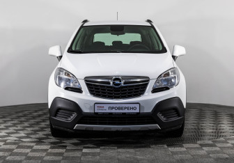 Подержанный автомобиль Opel Mokka 2014 года (2 фото)