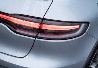 Новый Porsche Macan 2025 (21 фото)