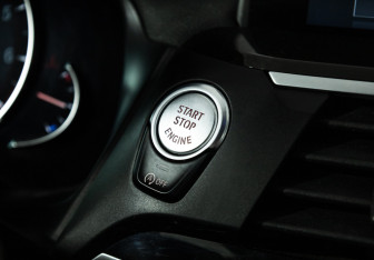 Подержанный автомобиль BMW X3 2018 года (23 фото)