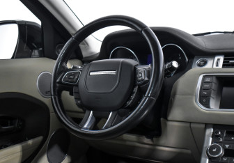 Подержанный автомобиль Land Rover Range Rover Evoque 2012 года (16 фото)