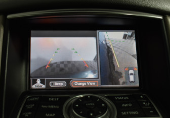 Подержанный автомобиль Infiniti EX 2008 года (16 фото)