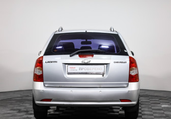 Подержанный автомобиль Chevrolet Lacetti Wagon 2007 года (6 фото)