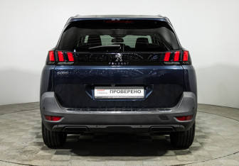 Подержанный автомобиль Peugeot 5008 Suv 2018 года (6 фото)
