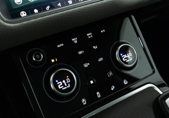 Подержанный автомобиль Land Rover Range Rover Evoque 2019 года (17 фото)