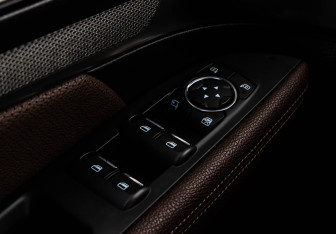 Подержанный автомобиль Ford Explorer 2019 года (22 фото)