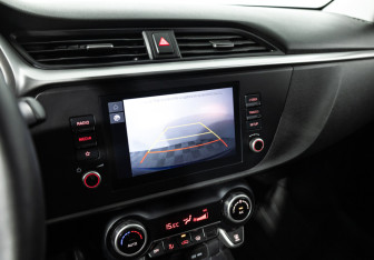 Подержанный автомобиль Kia Rio Sedan 2022 года (15 фото)