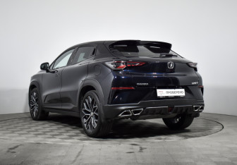Подержанный автомобиль Changan UNI-T 2023 года (7 фото)