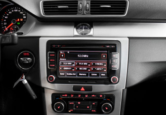 Подержанный автомобиль Volkswagen Passat Sedan 2011 года (15 фото)