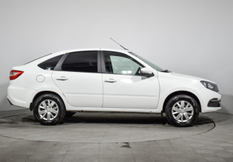 Подержанный автомобиль LADA (ВАЗ) Granta Liftback 2023 года (4 фото)